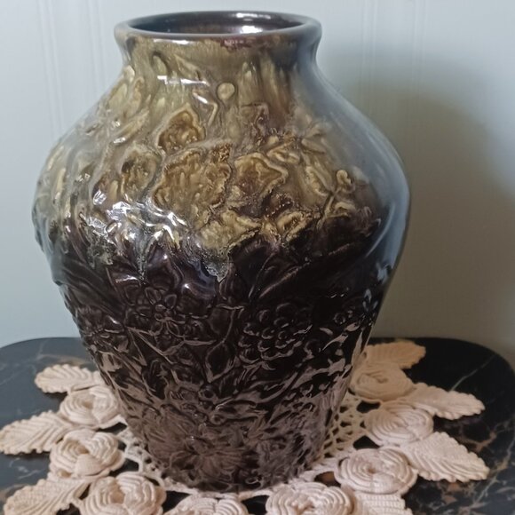 Art Pottery Vase/Urn  Gorgeous! - Picture 1 of 5